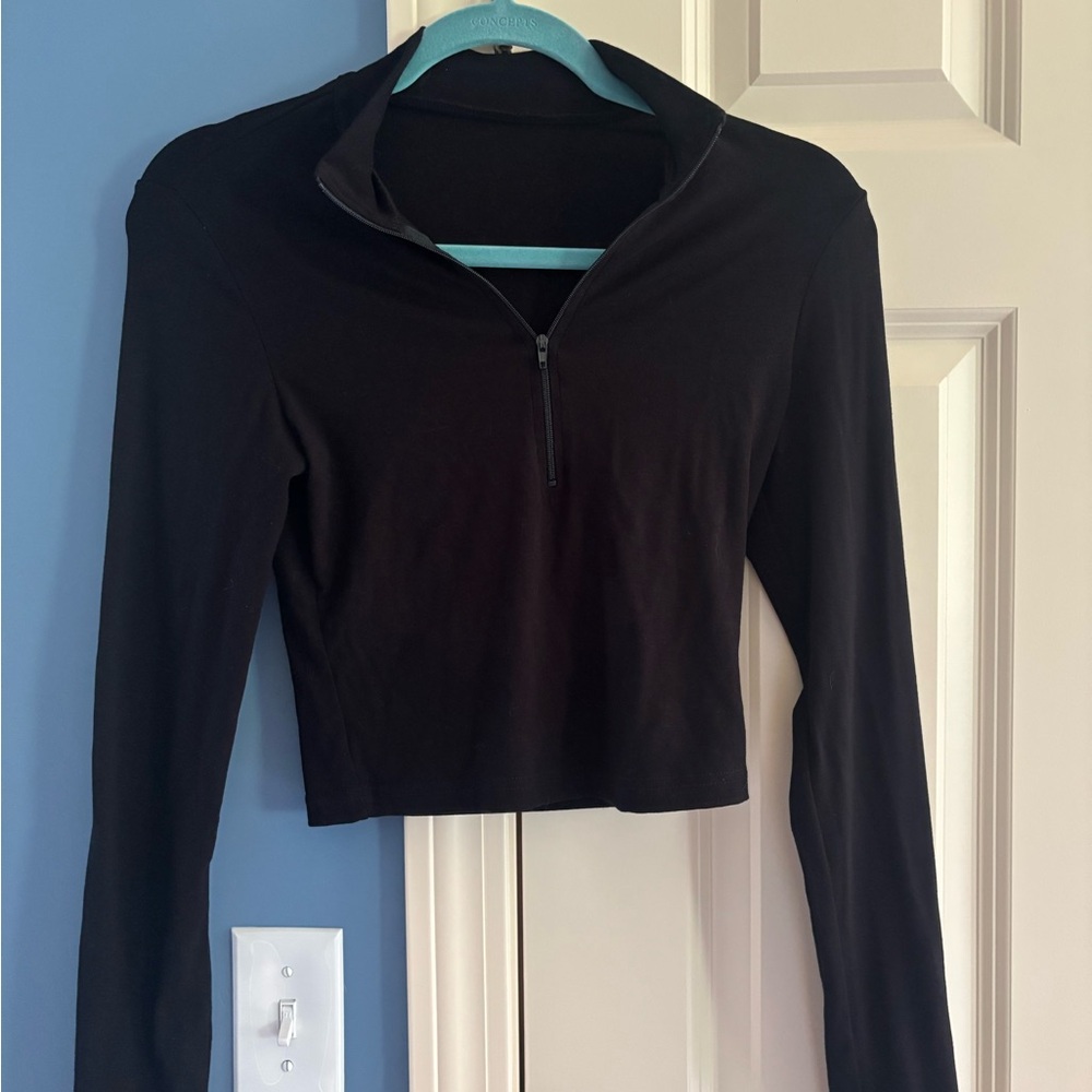 Black Long Sleeve Zip-Up Top
